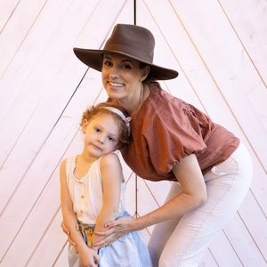 Meet your Posher, Brittany